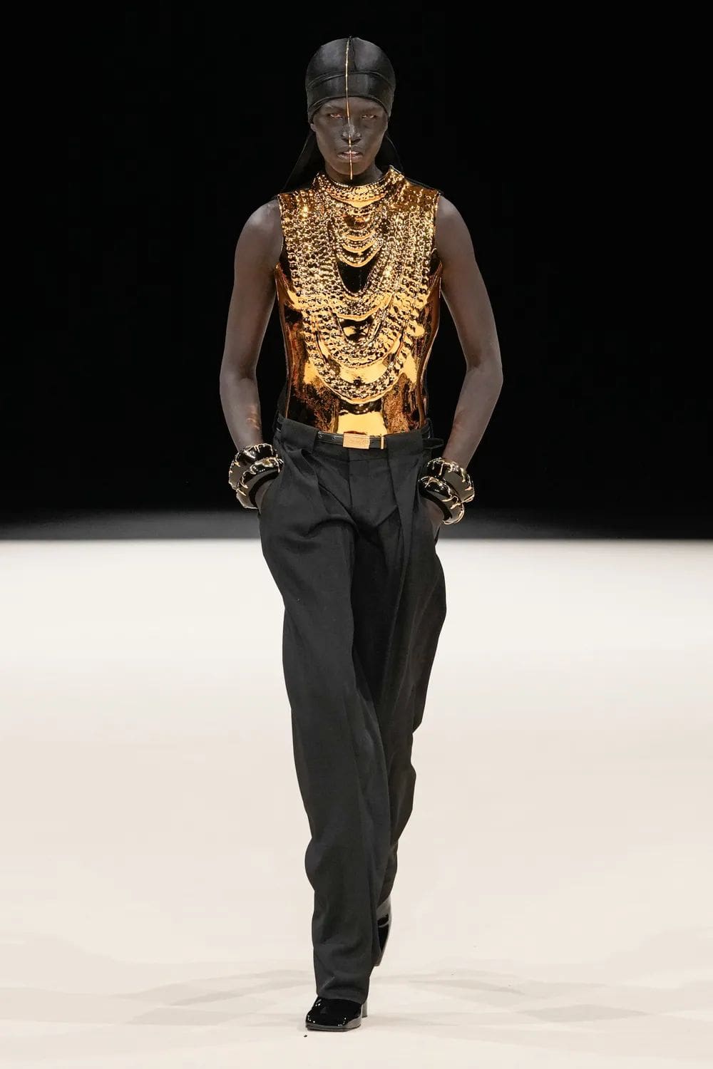 Balmain Fall Winter 2024 2025 Men Runway Magazine (53)