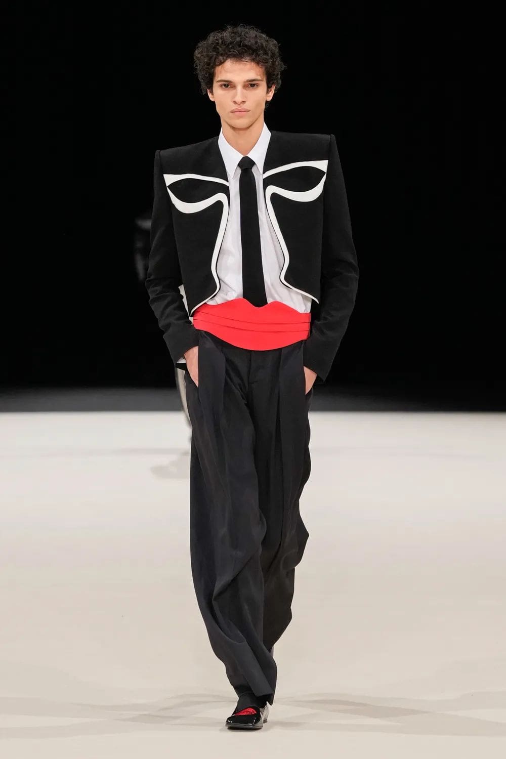 Balmain Fall Winter 2024 2025 Men Runway Magazine (8)