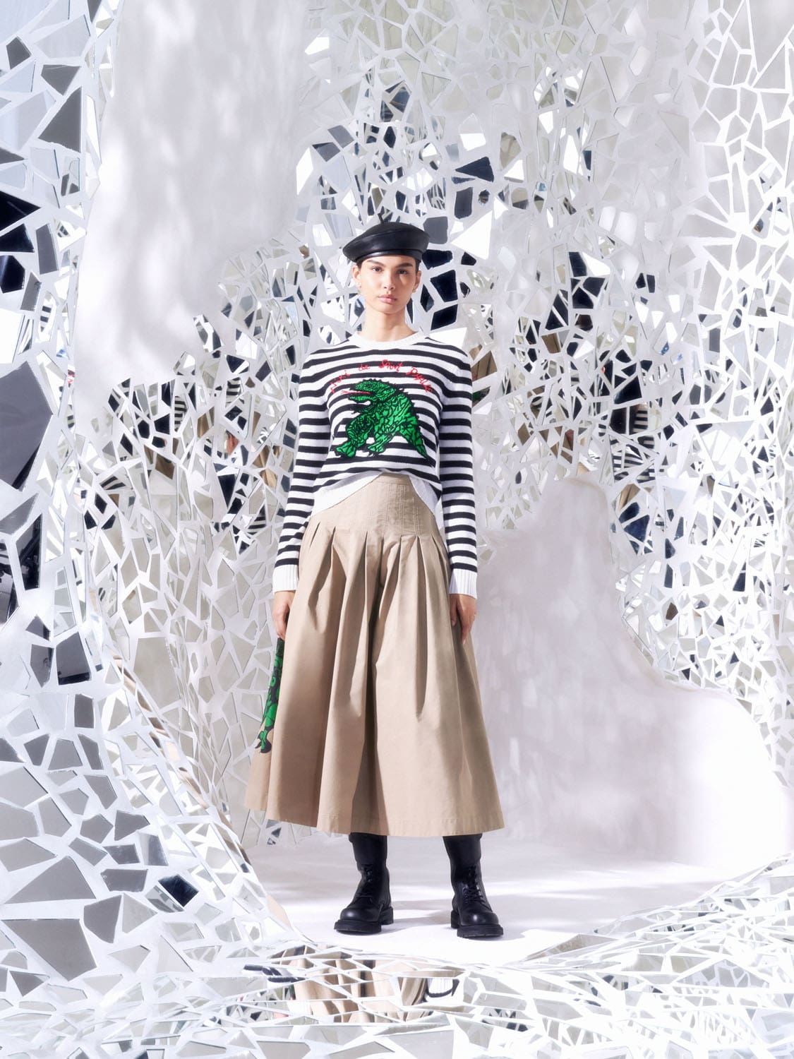 Crucero Dior 2024 Cápsula Niki de Saint Phalle Runway Revista (1)