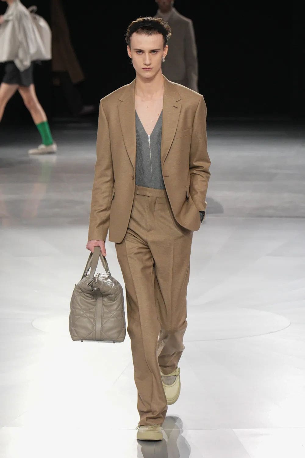 迪奥秋冬 2024 2025男子 Runway 杂志(15)