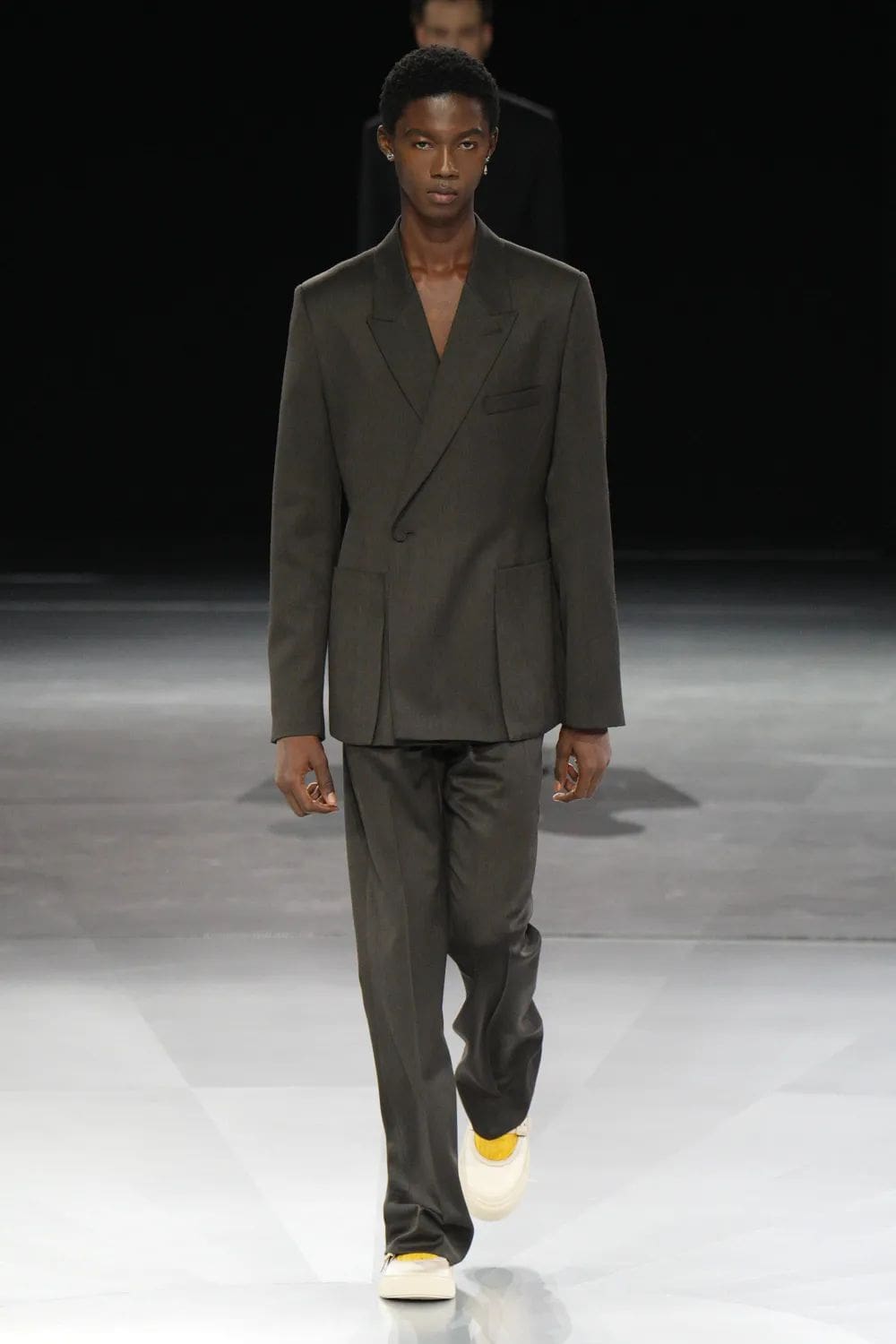 迪奥秋冬 2024 2025男子 Runway 杂志(2)