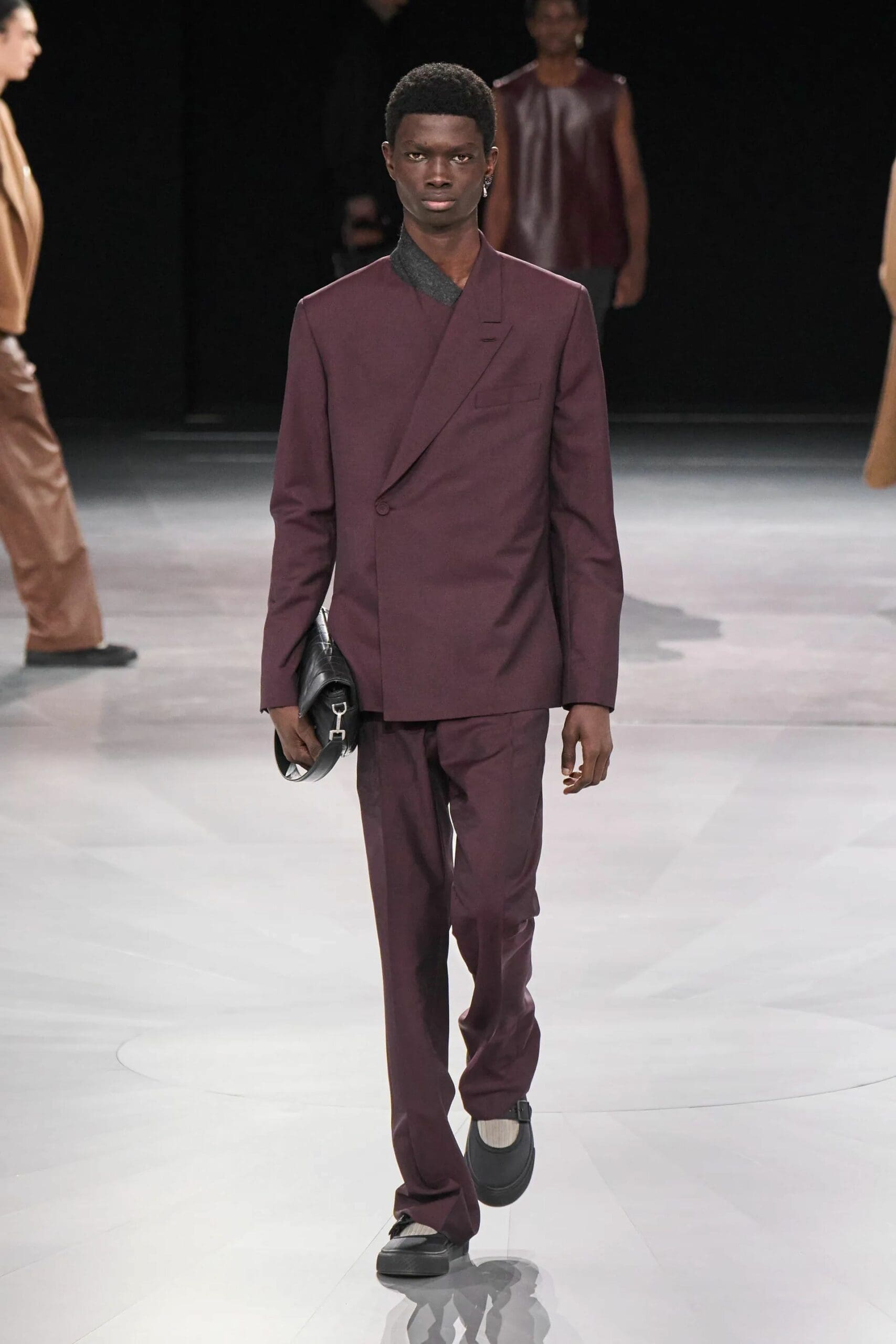 迪奥秋冬 2024 2025男子 Runway 杂志(33)