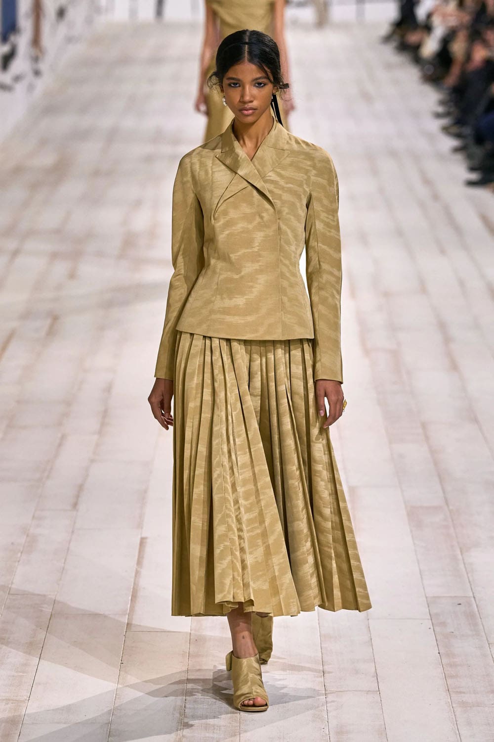 ディオール オートクチュール 春夏 2024 Runway 雑誌（13）