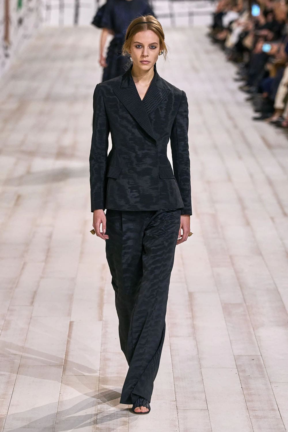 ディオール オートクチュール 春夏 2024 Runway 雑誌（28）