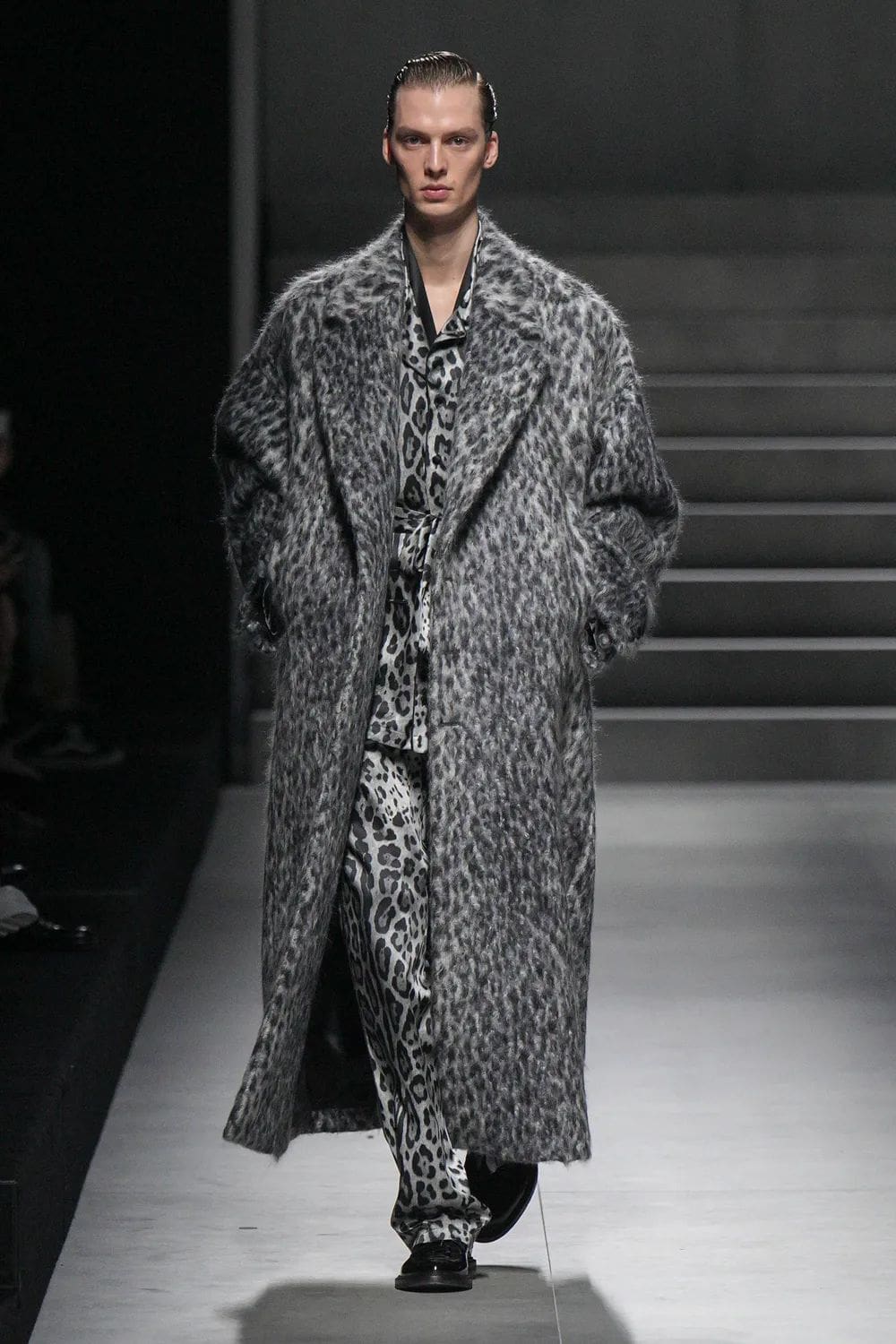 Dolce Gabbana Fall Winter 2024 2025 Menswear Runway Magazine (21)