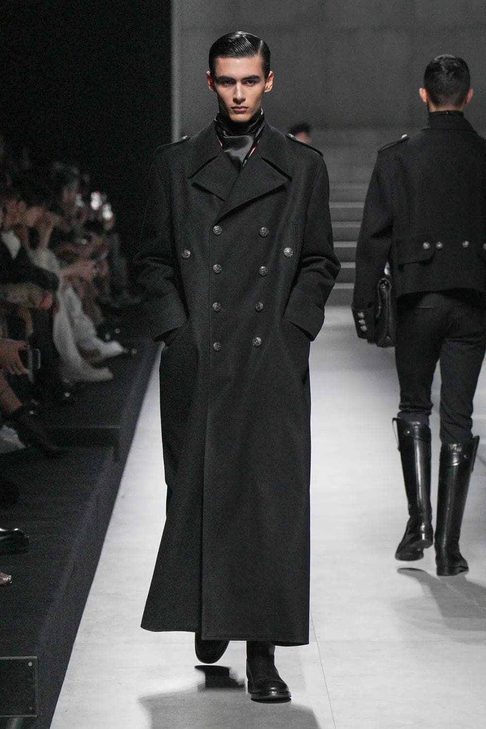 Dolce Gabbana Fall Winter 2024 2025 Menswear Runway Magazine (33)