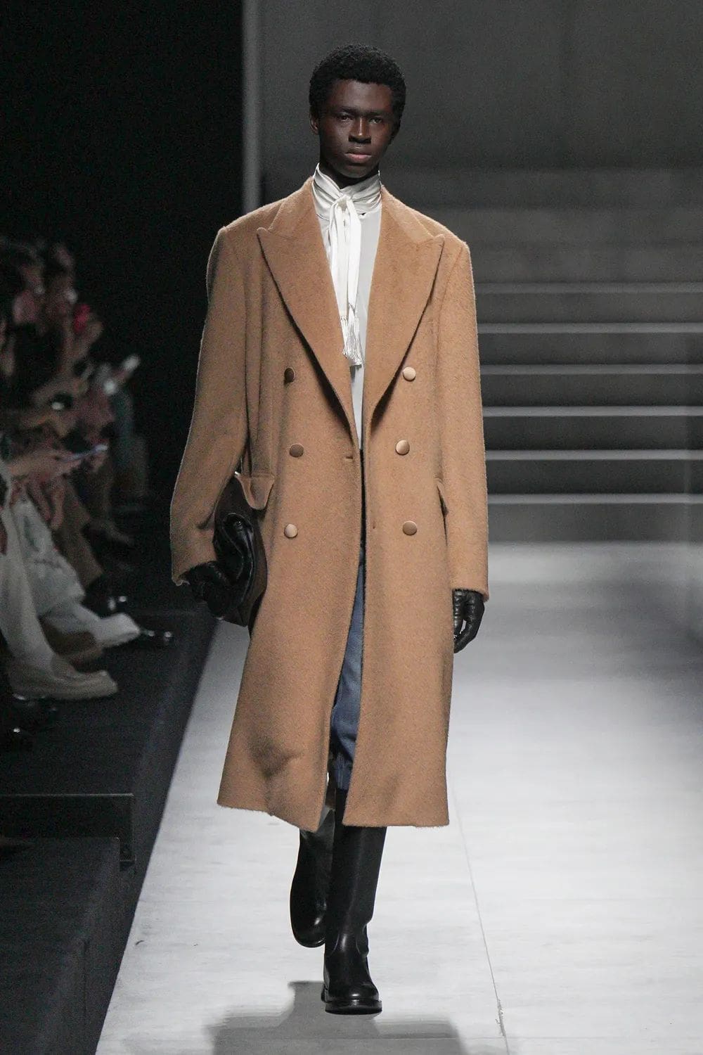 Dolce Gabbana Fall Winter 2024 2025 Menswear Runway Magazine (37)