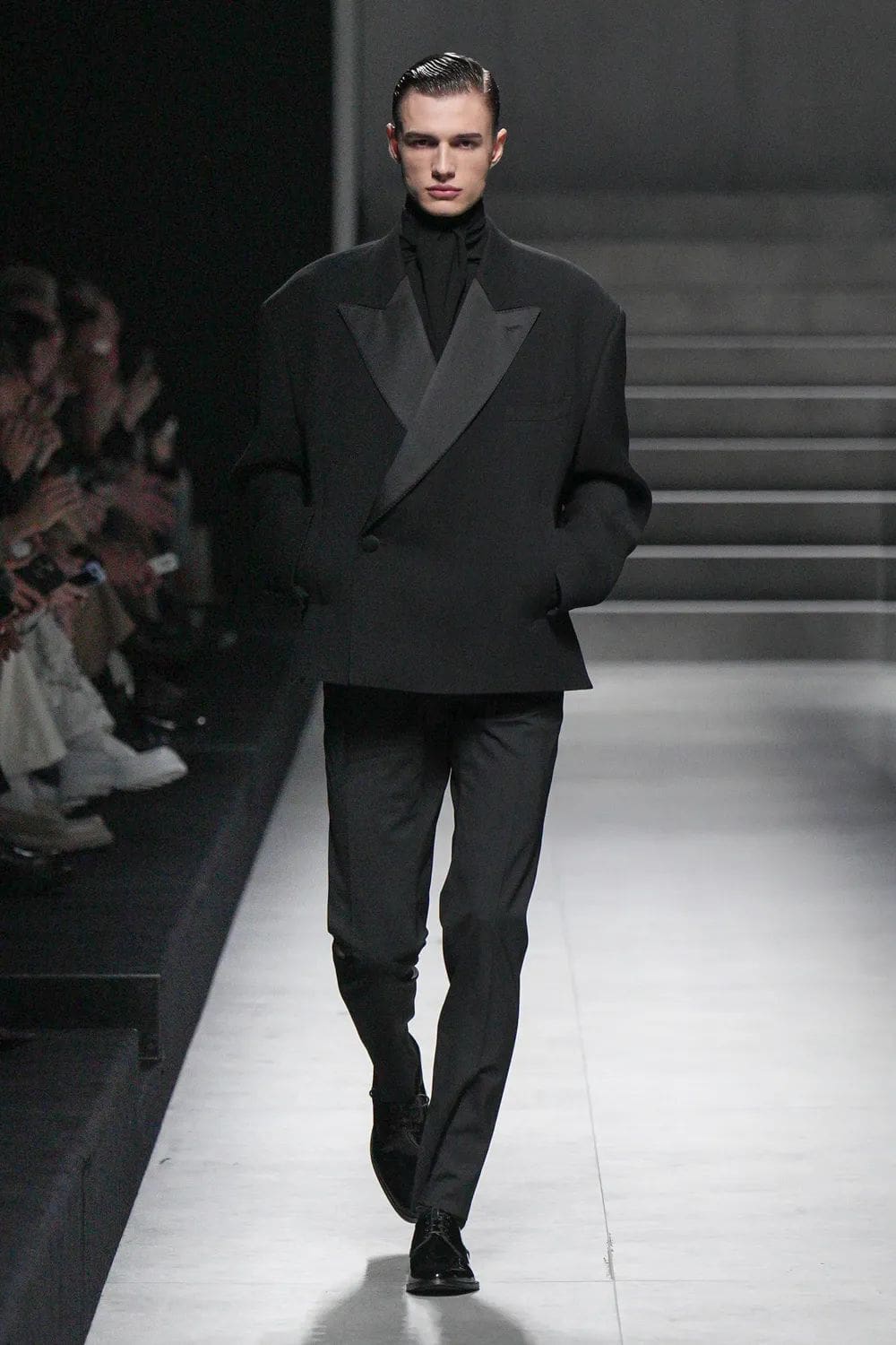 Dolce Gabbana Fall Winter 2024 2025 Menswear Runway Magazine (45)