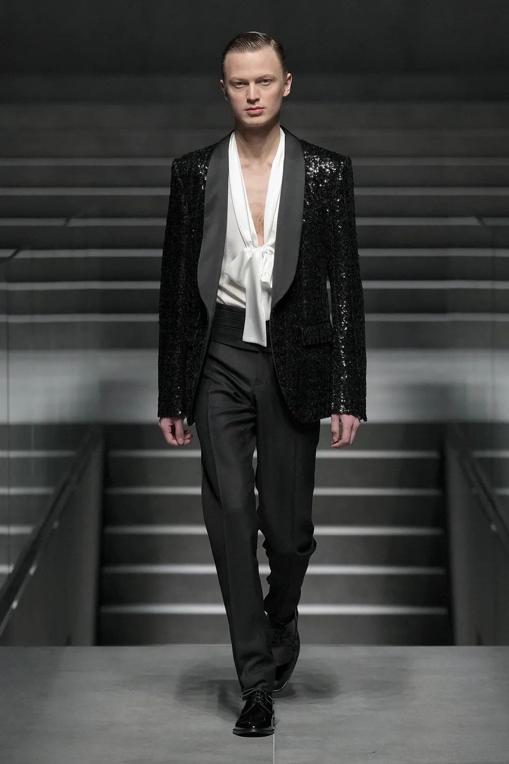 Dolce Gabbana Fall Winter 2024 2025 Menswear Runway Magazine (56)