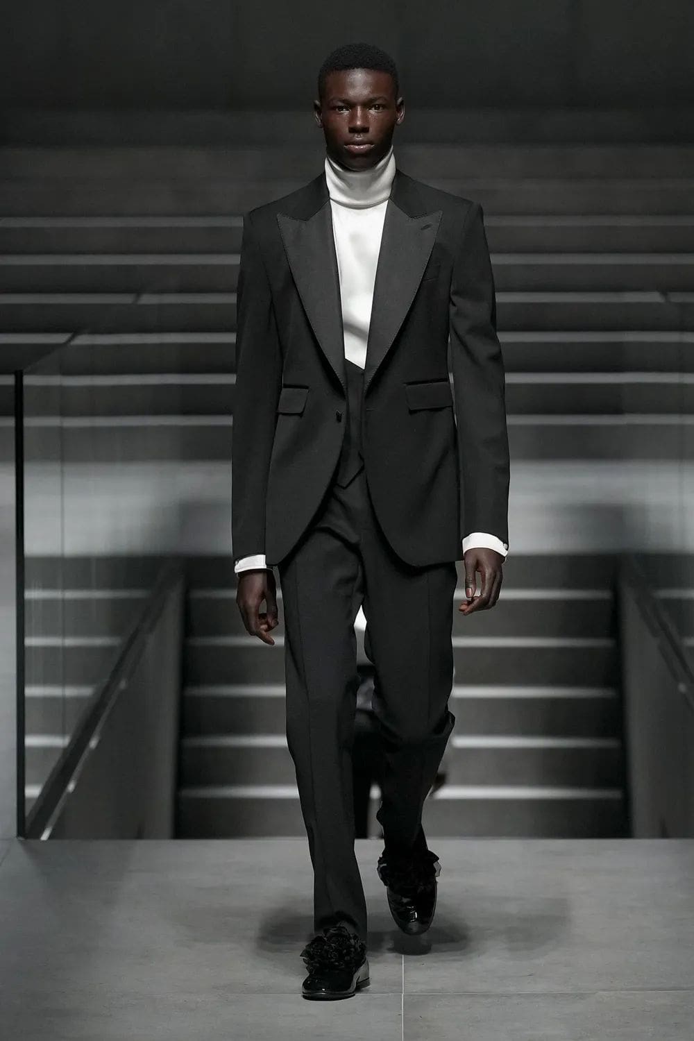 Dolce Gabbana Fall Winter 2024 2025 Menswear Runway Magazine (58)