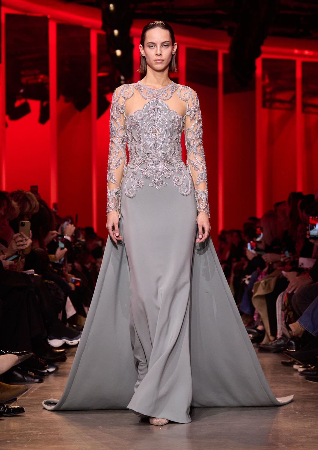 エリー サーブ オートクチュール 春夏 2024 Runway 雑誌(14)