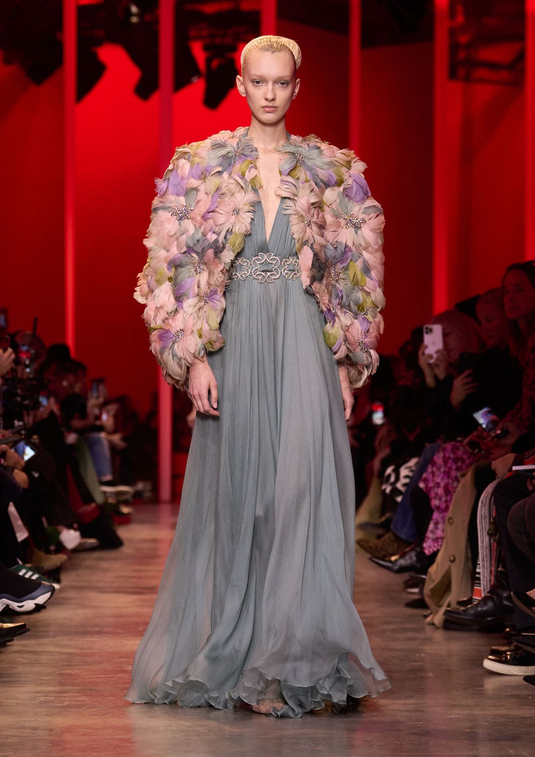 エリー サーブ オートクチュール 春夏 2024 Runway 雑誌(33)