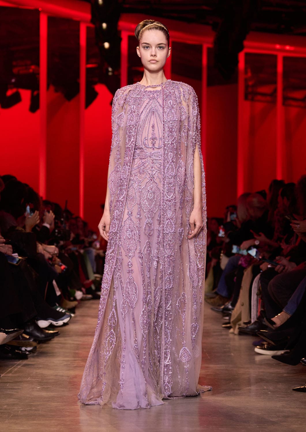 エリー サーブ オートクチュール 春夏 2024 Runway 雑誌(35)