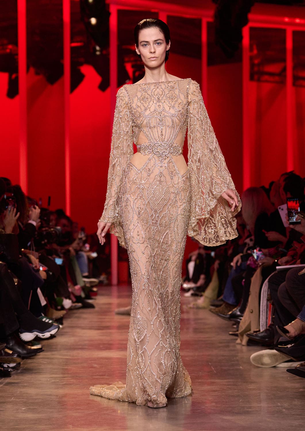 エリー サーブ オートクチュール 春夏 2024 Runway 雑誌(37)