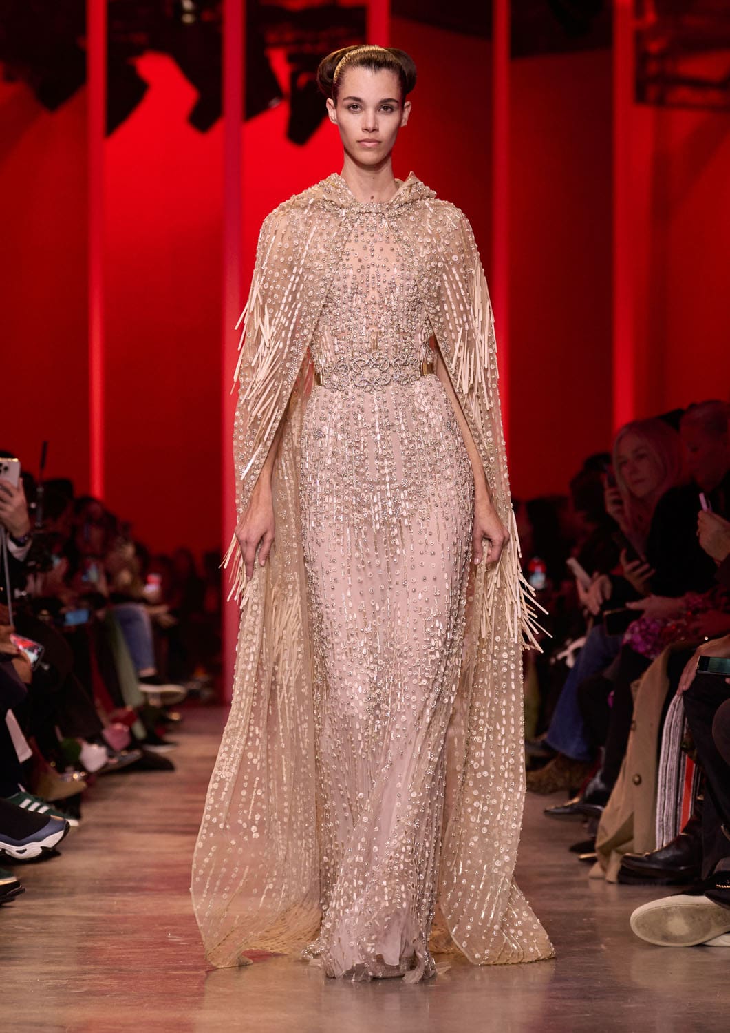エリー サーブ オートクチュール 春夏 2024 Runway 雑誌(39)