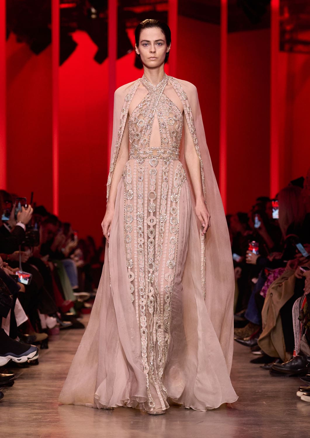 エリー サーブ オートクチュール 春夏 2024 Runway 雑誌(4)