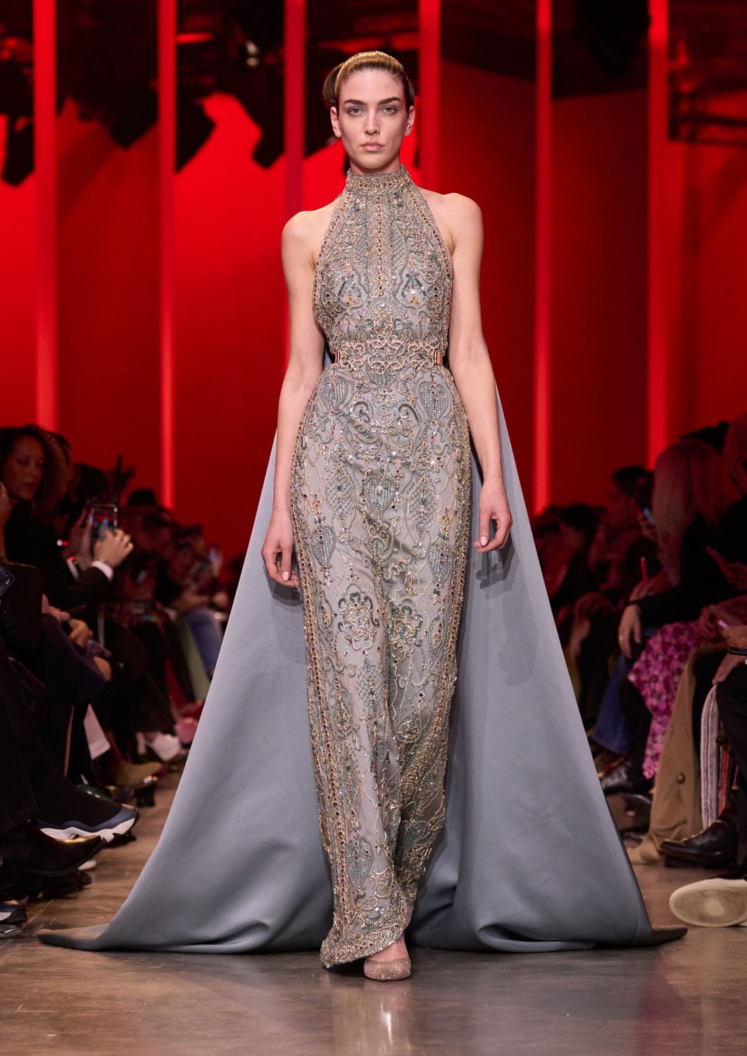 エリー サーブ オートクチュール 春夏 2024 Runway 雑誌(44)