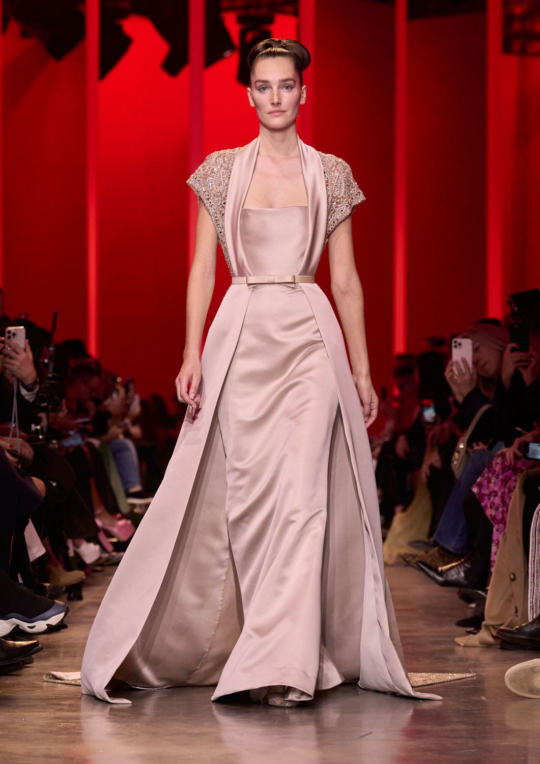 エリー サーブ オートクチュール 春夏 2024 Runway 雑誌(47)