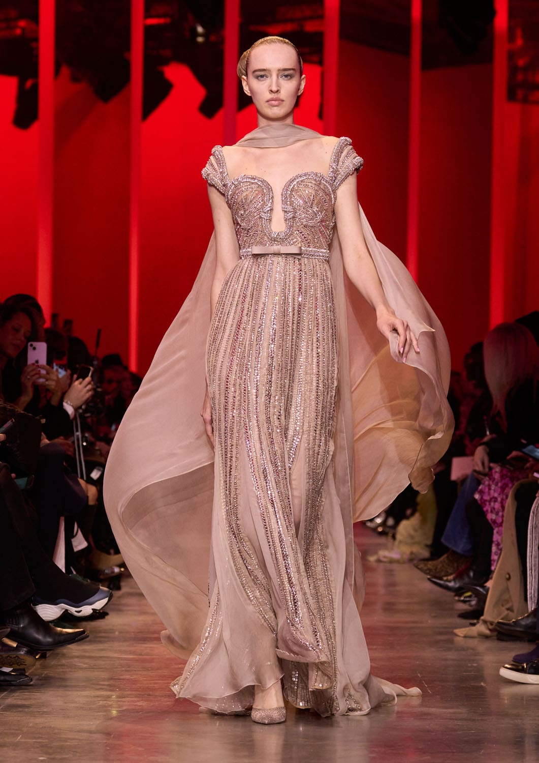 エリー サーブ オートクチュール 春夏 2024 Runway 雑誌(60)