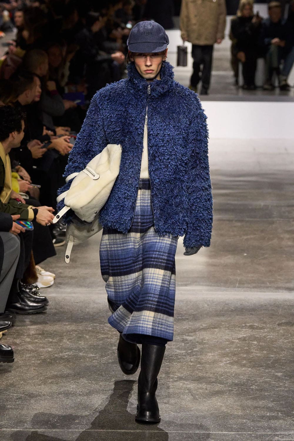 Fendi Autunno Inverno 2024 Abbigliamento uomo 2025 Runway Magazine (15)