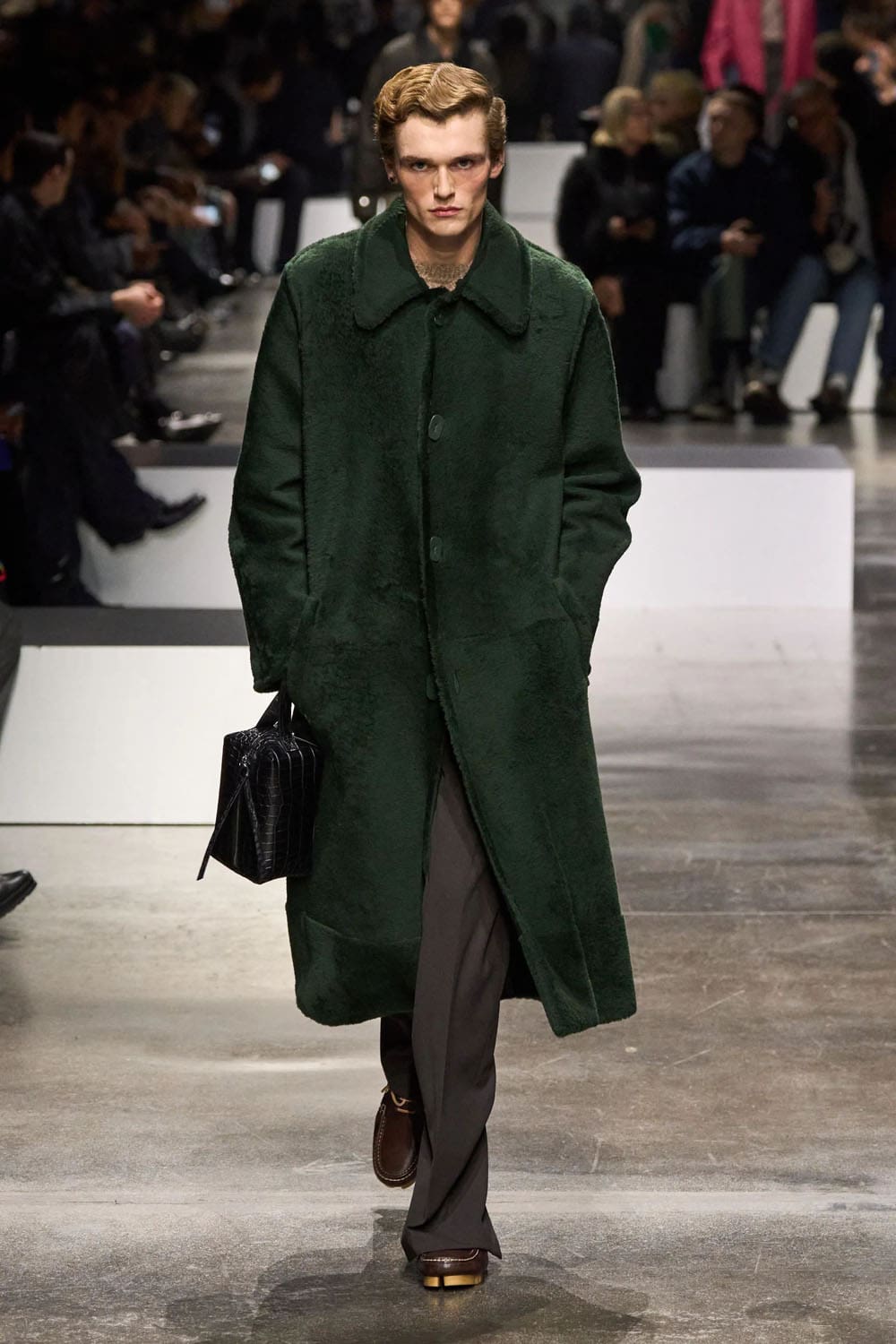 Fendi Autunno Inverno 2024 Abbigliamento uomo 2025 Runway Magazine (25)
