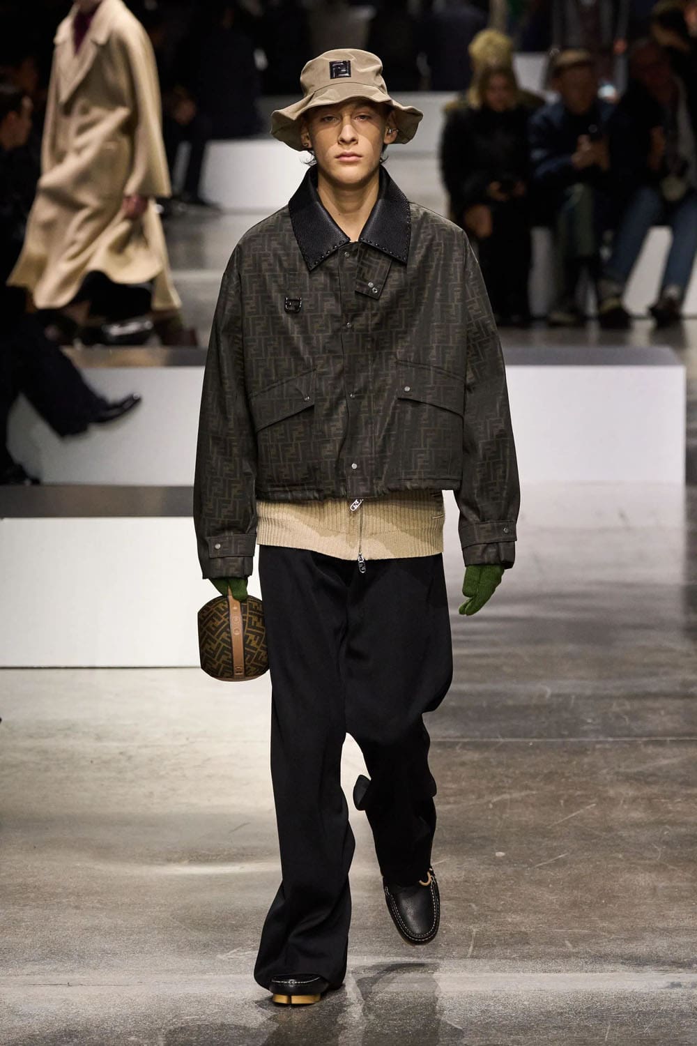 Fendi Autunno Inverno 2024 Abbigliamento uomo 2025 Runway Magazine (32)
