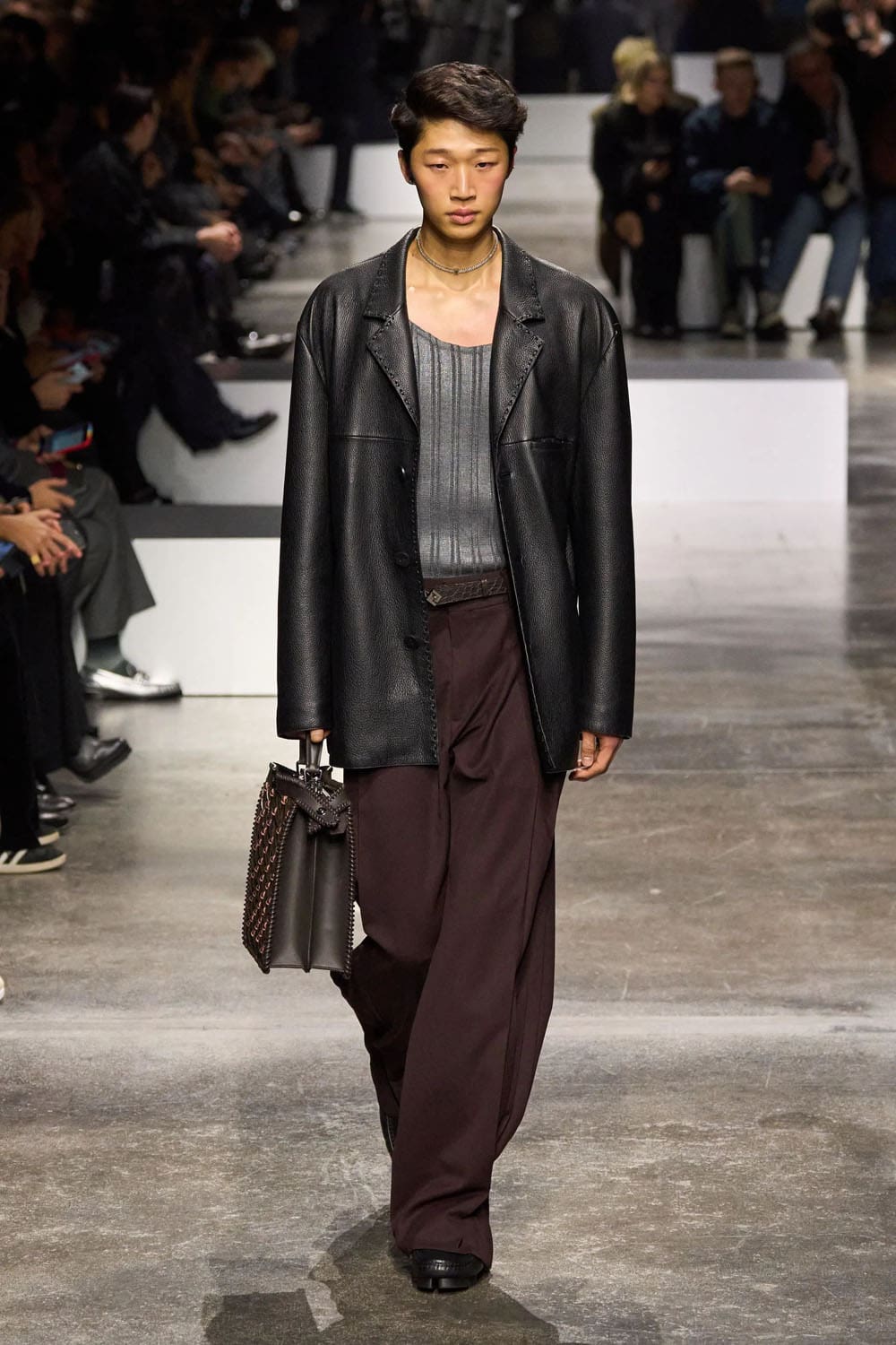 Fendi Autunno Inverno 2024 Abbigliamento uomo 2025 Runway Magazine (42)