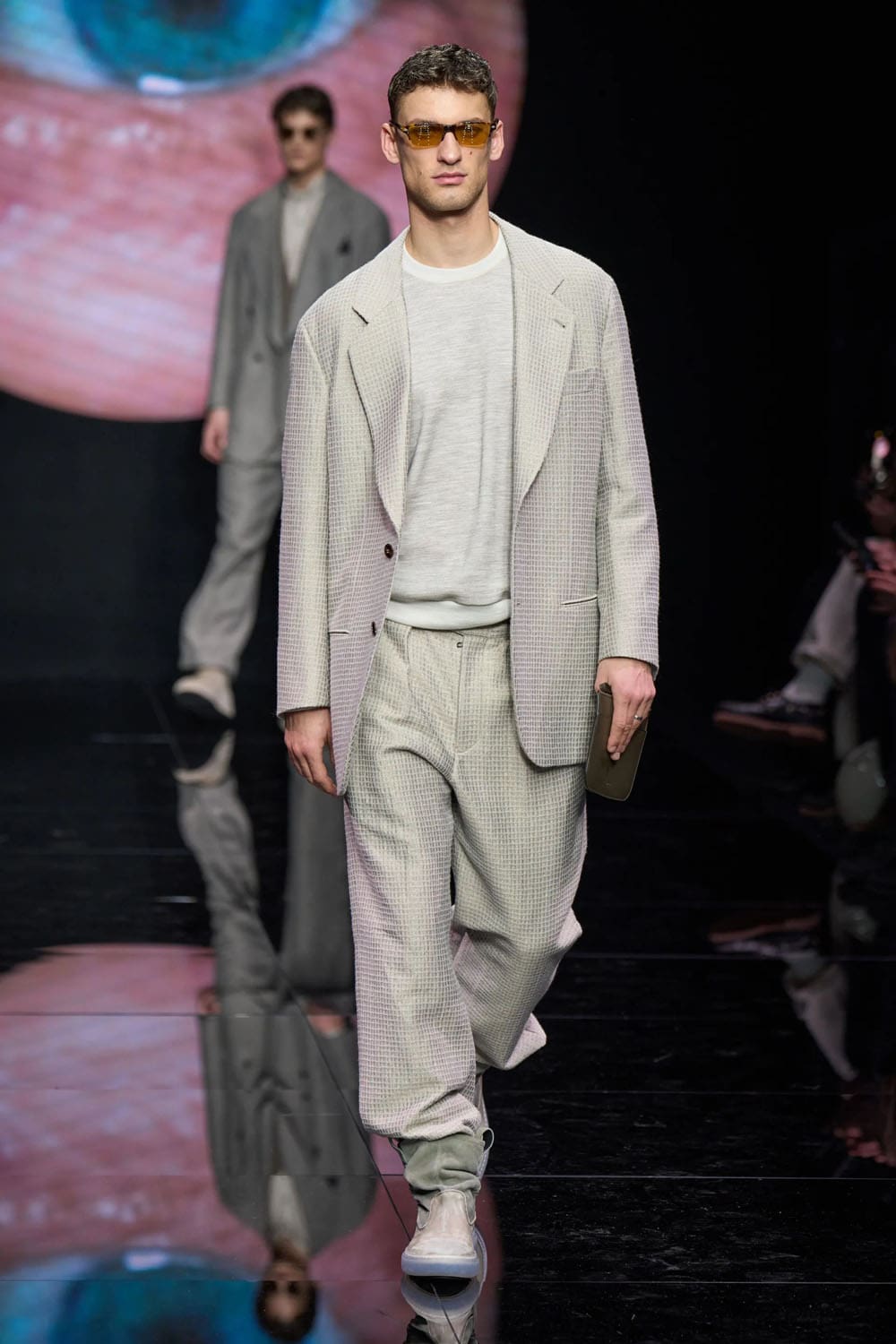 Giorgio Armani Fall Winter 2024 2025 Menswear Runway Magazine (16)