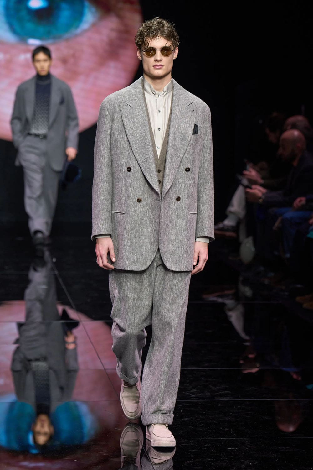 Giorgio Armani Fall Winter 2024 2025 Menswear Runway Magazine (17)