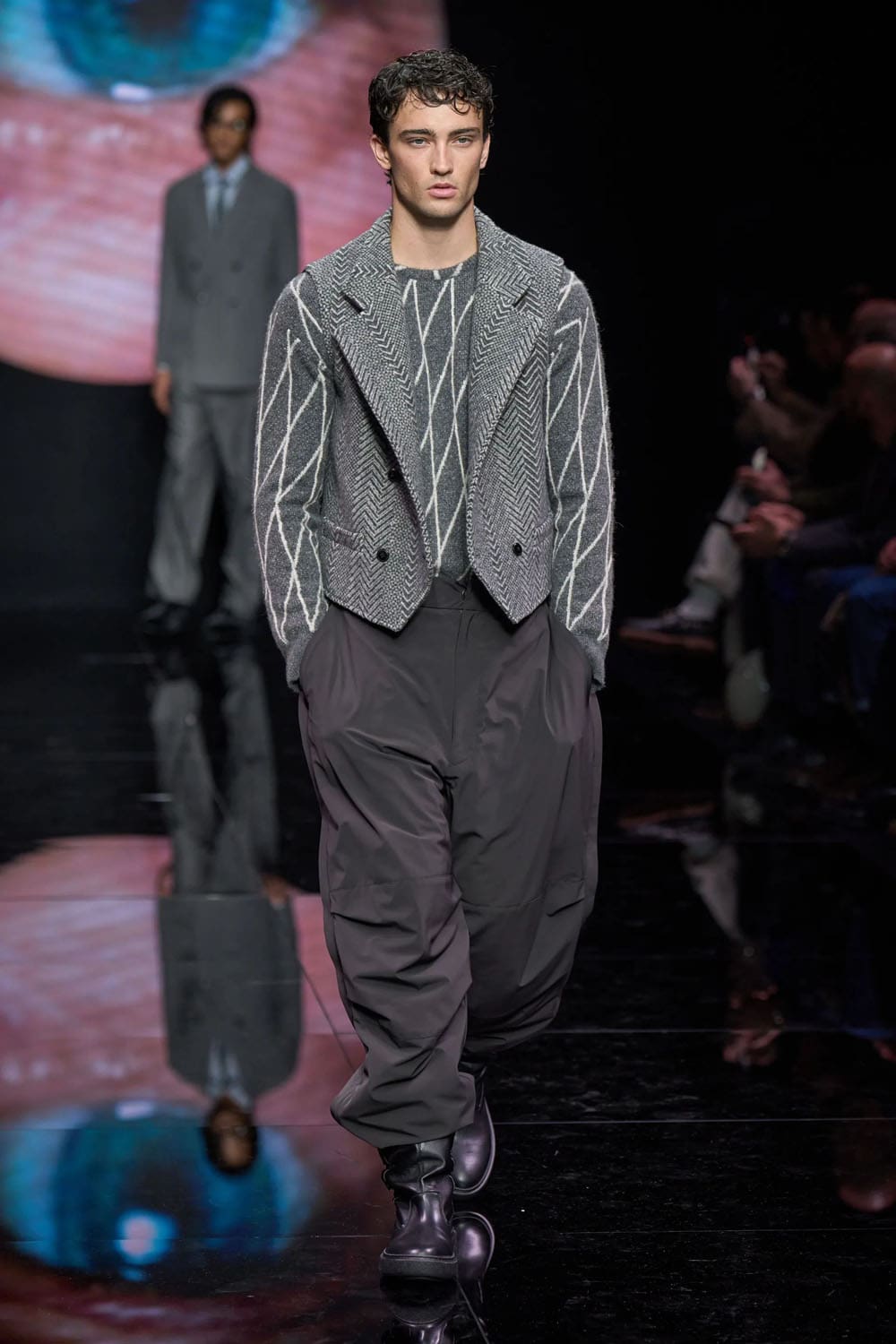 Giorgio Armani Fall Winter 2024 2025 Menswear Runway Magazine (20)