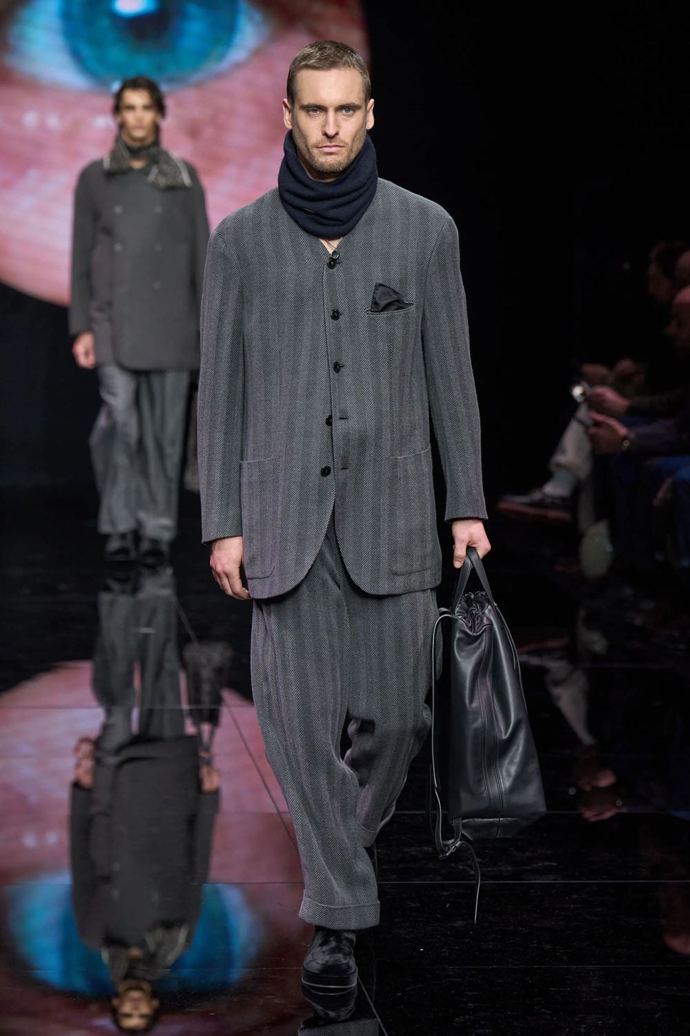 Giorgio Armani Fall Winter 2024 2025 Menswear Runway Magazine (24)