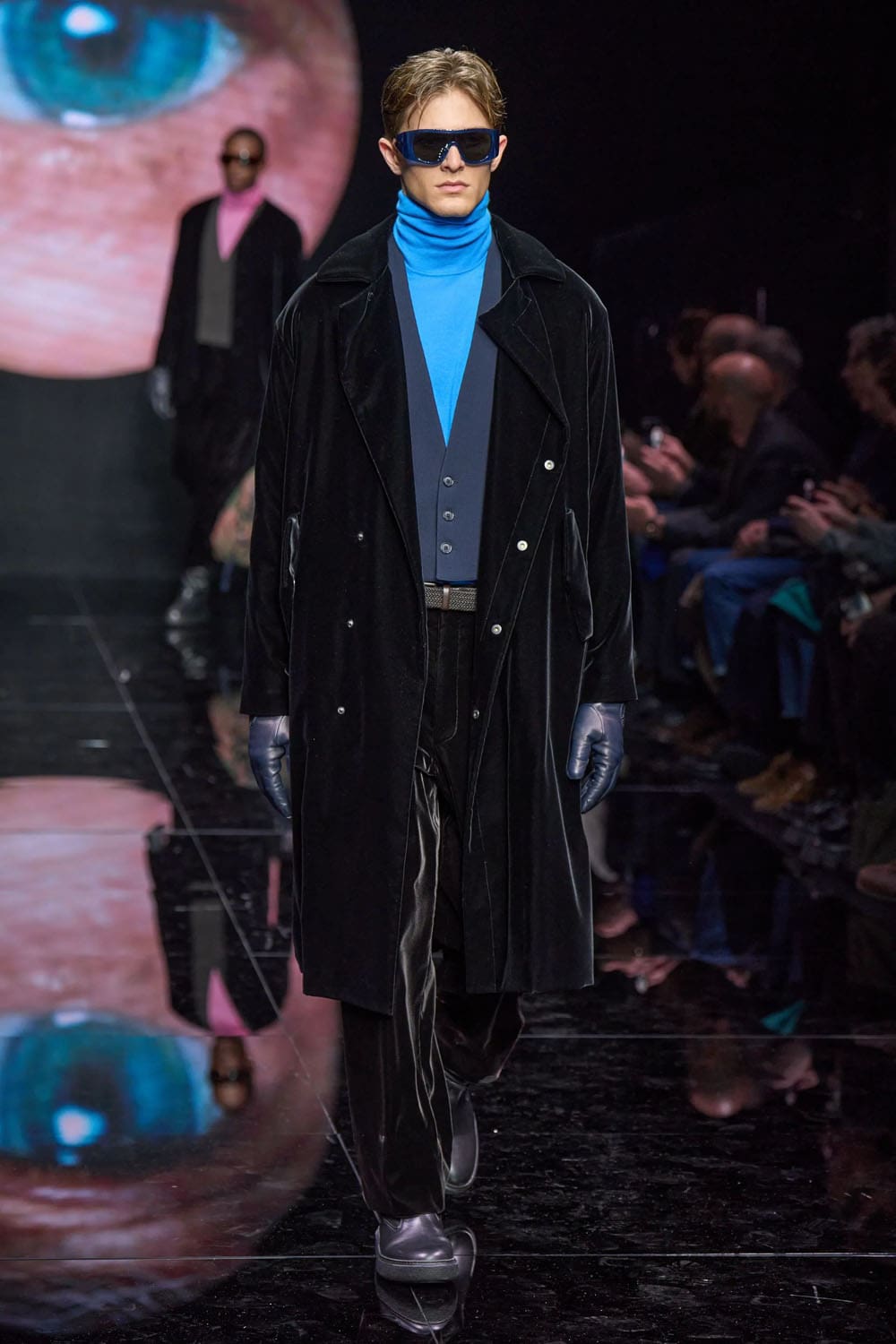 Giorgio Armani Fall Winter 2024 2025 Menswear Runway Magazine (38)