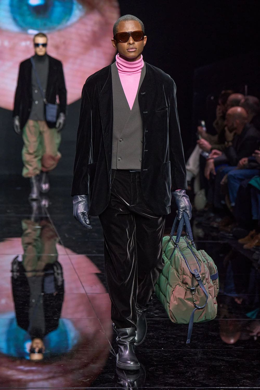 Giorgio Armani Fall Winter 2024 2025 Menswear Runway Magazine (39)
