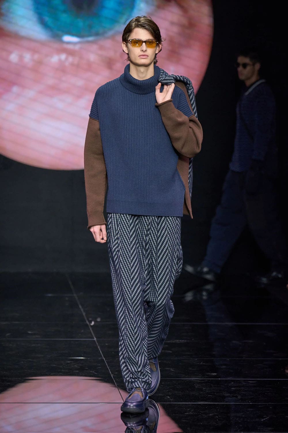Giorgio Armani Fall Winter 2024 2025 Menswear Runway Magazine (46)