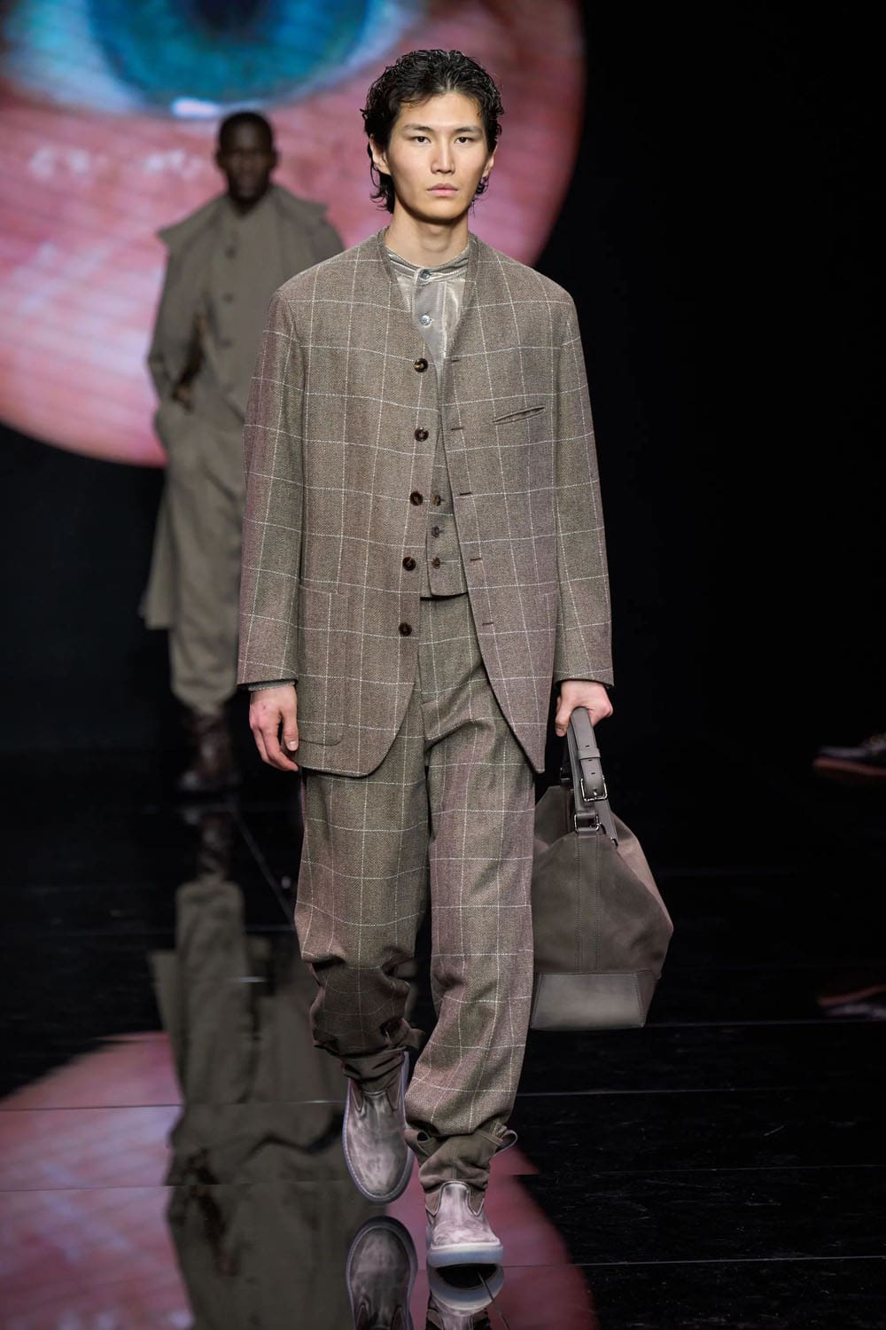 Giorgio Armani Fall Winter 2024 2025 Menswear Runway Magazine (6)