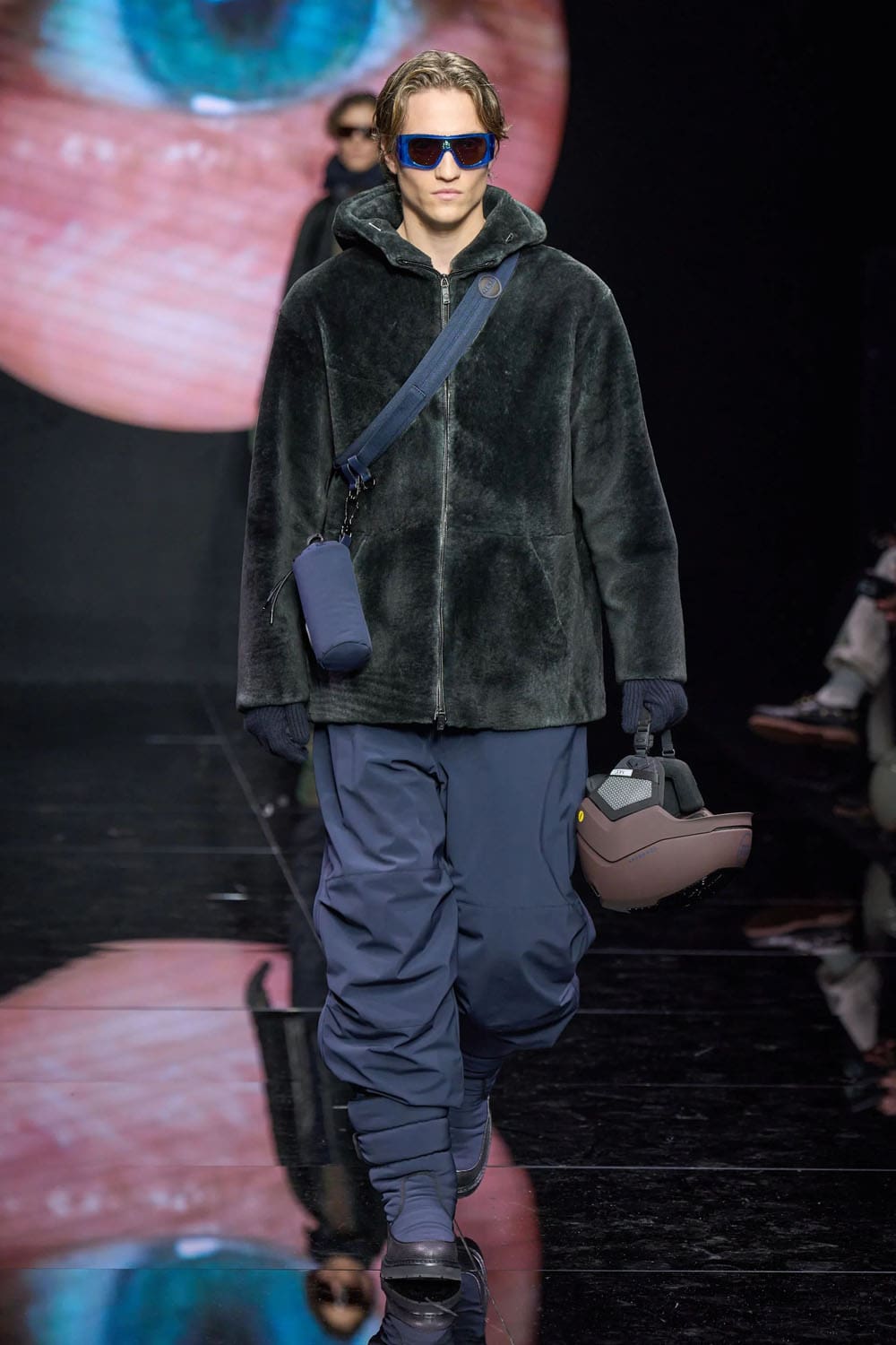 Giorgio Armani Fall Winter 2024 2025 Menswear Runway Magazine (63)