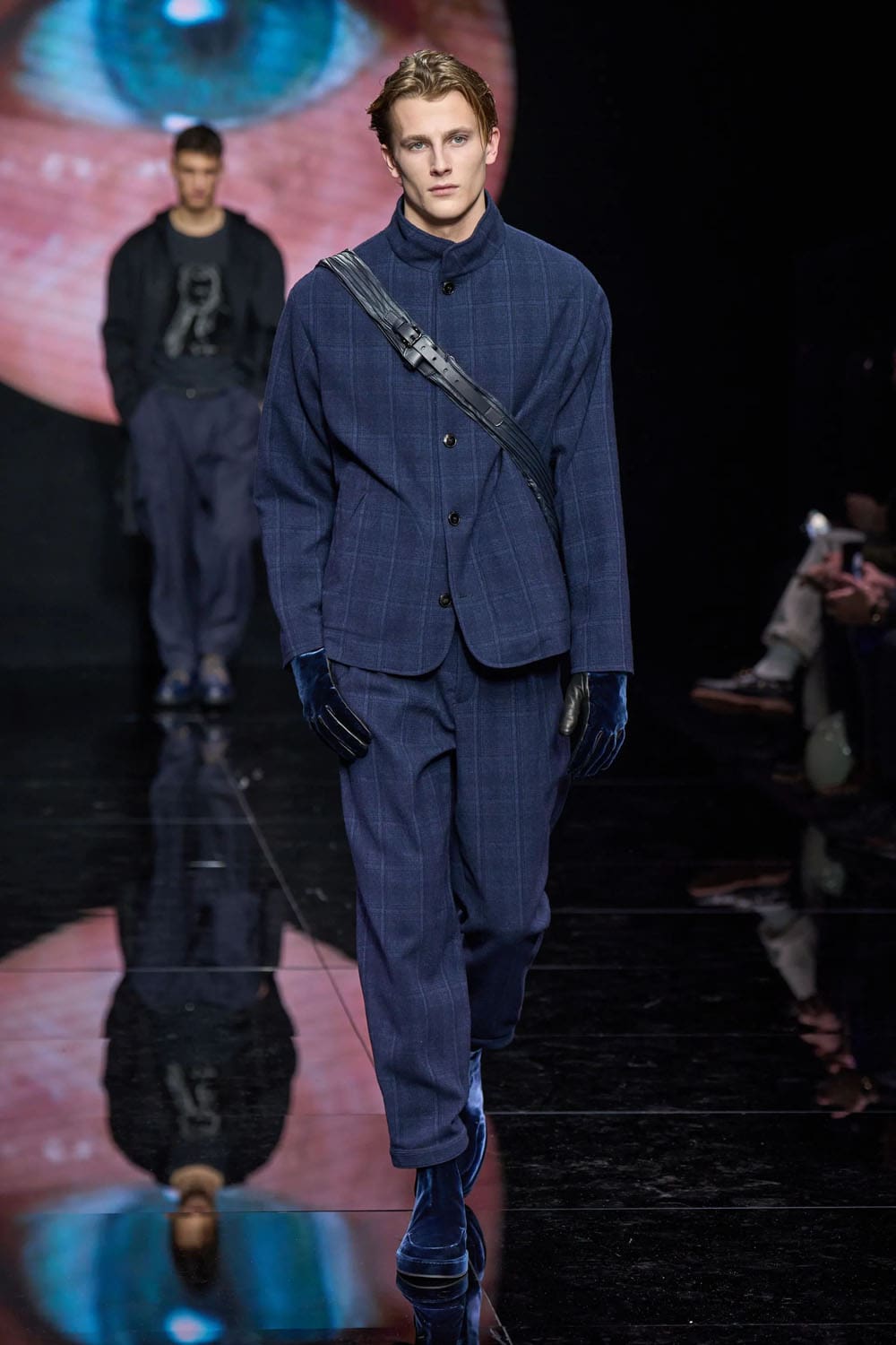 Giorgio Armani Fall Winter 2024 2025 Menswear Runway Magazine (72)