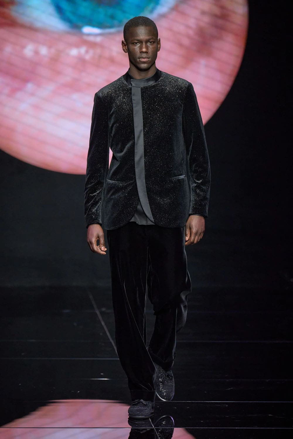 Giorgio Armani Fall Winter 2024 2025 Menswear Runway Magazine (79)