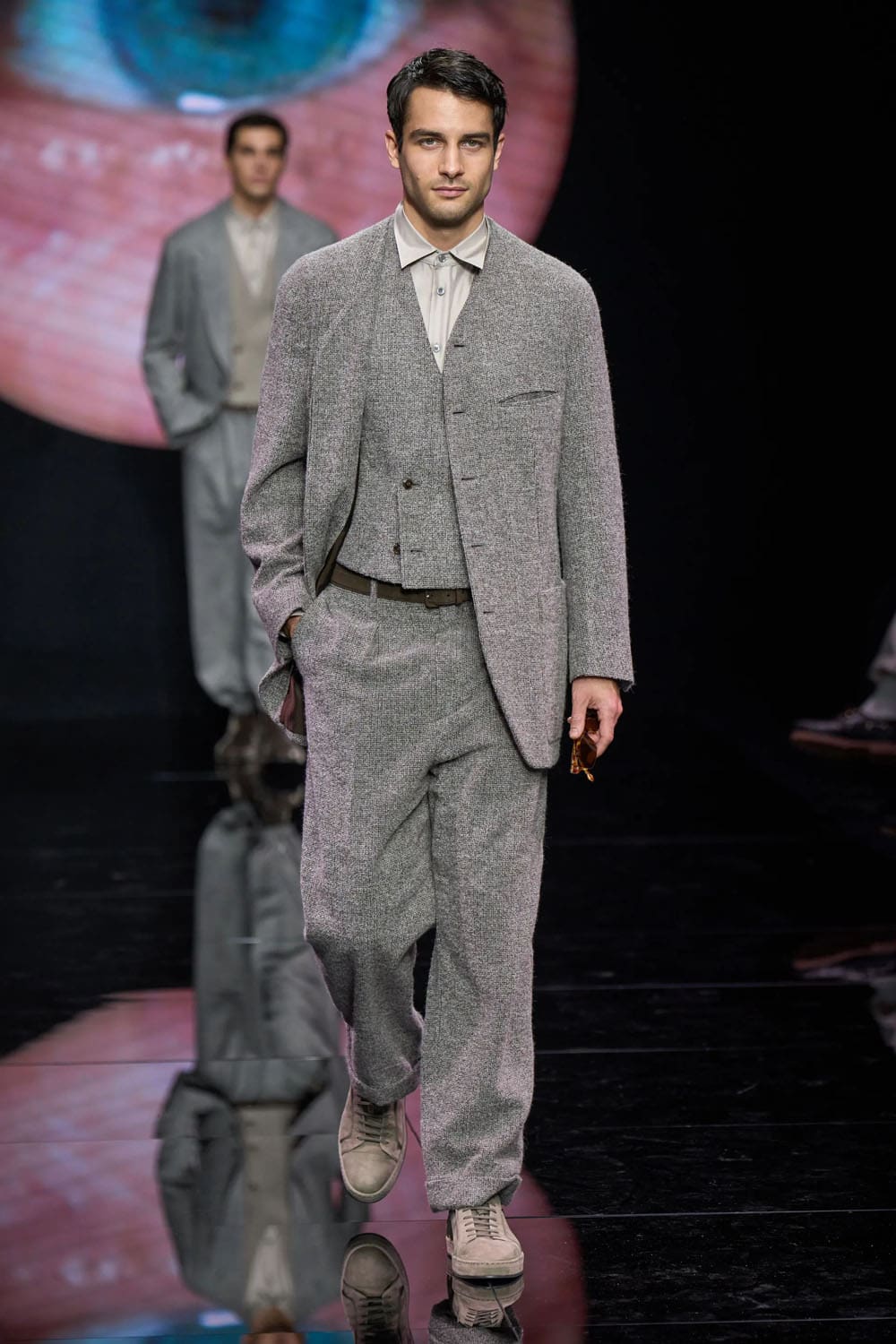 Giorgio Armani Fall Winter 2024 2025 Menswear Runway Magazine (8)