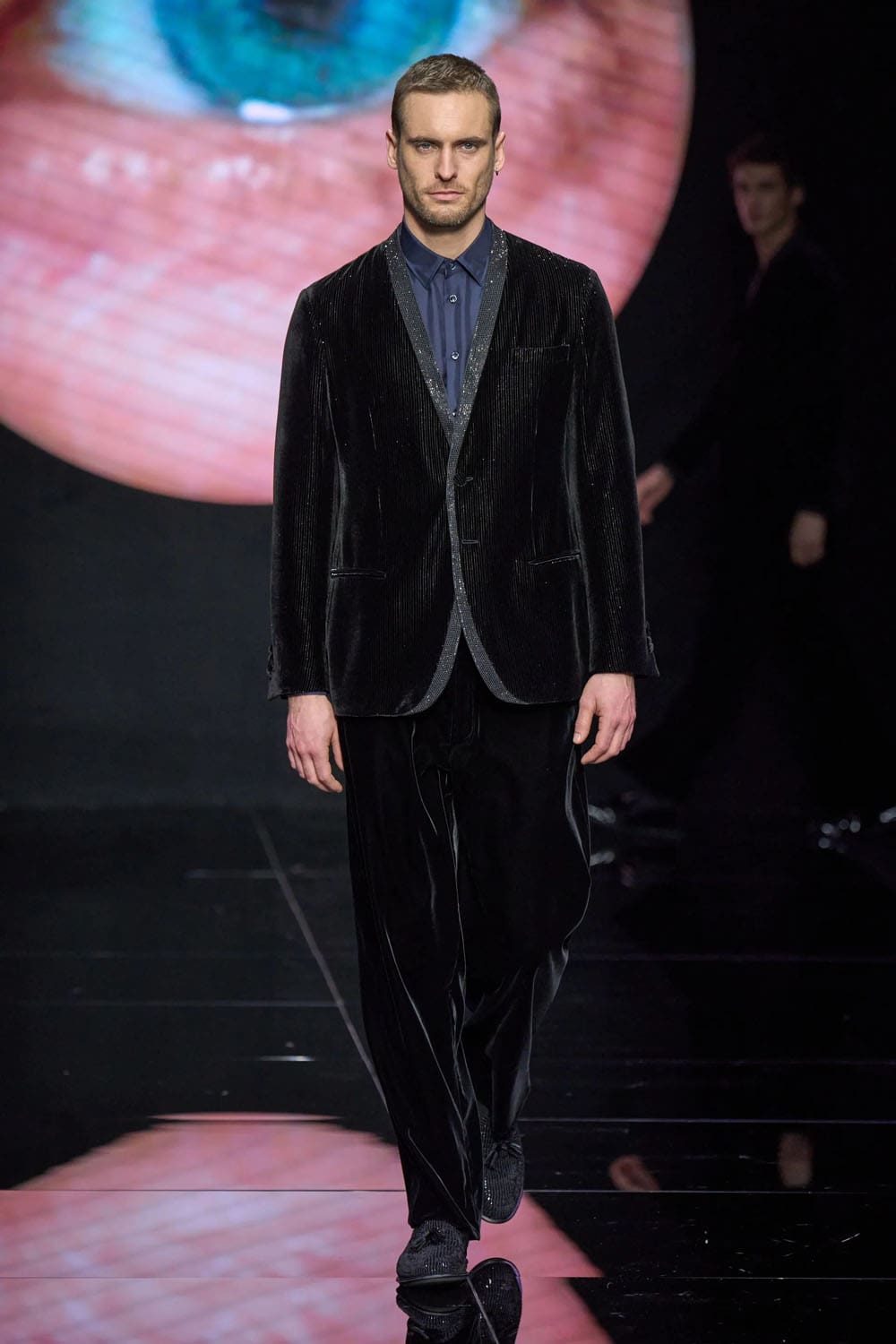 Giorgio Armani Fall Winter 2024 2025 Menswear Runway Magazine (80)