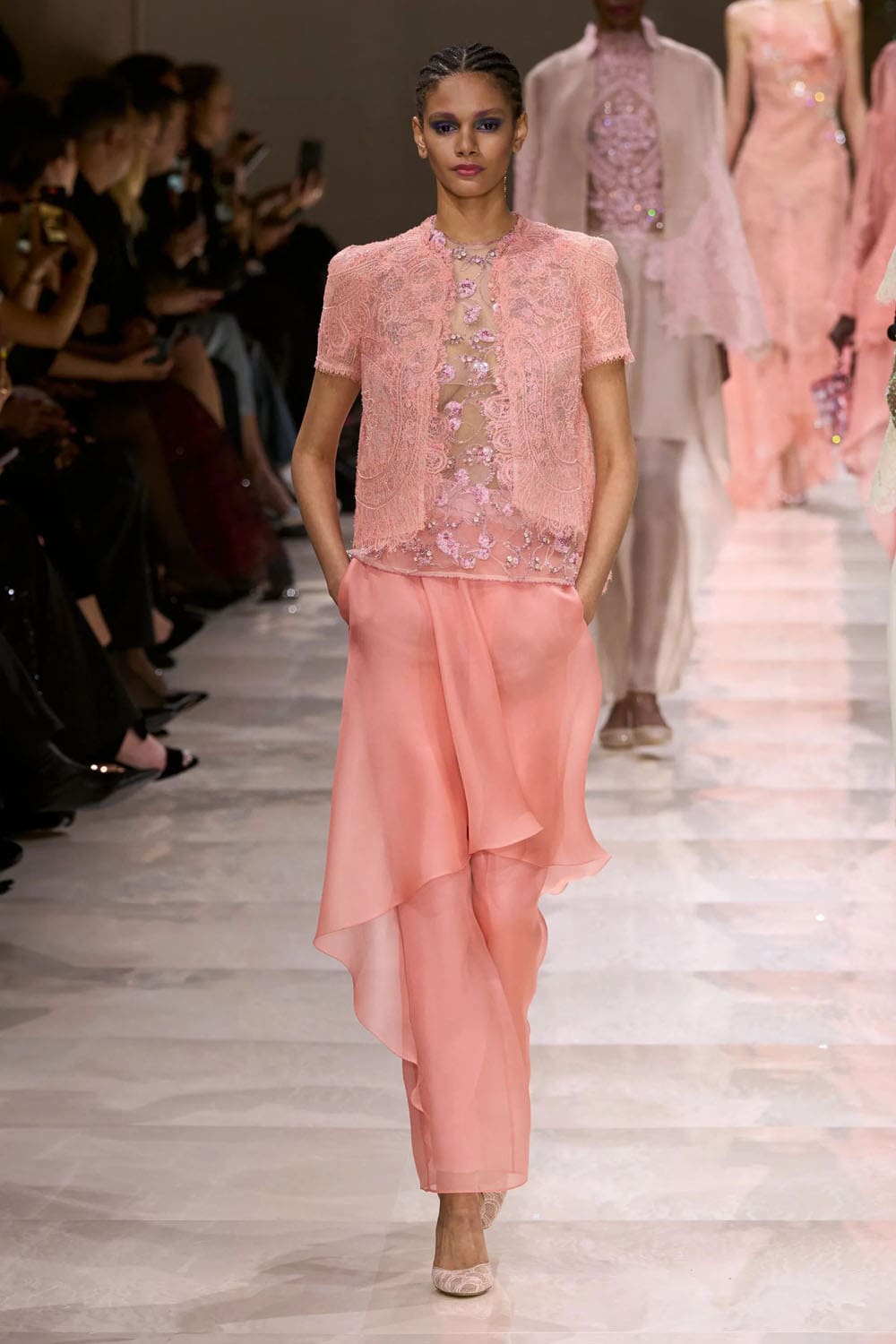 Giorgio Armani Privé Couture Primavera Verano 2024 Runway Revista (3)