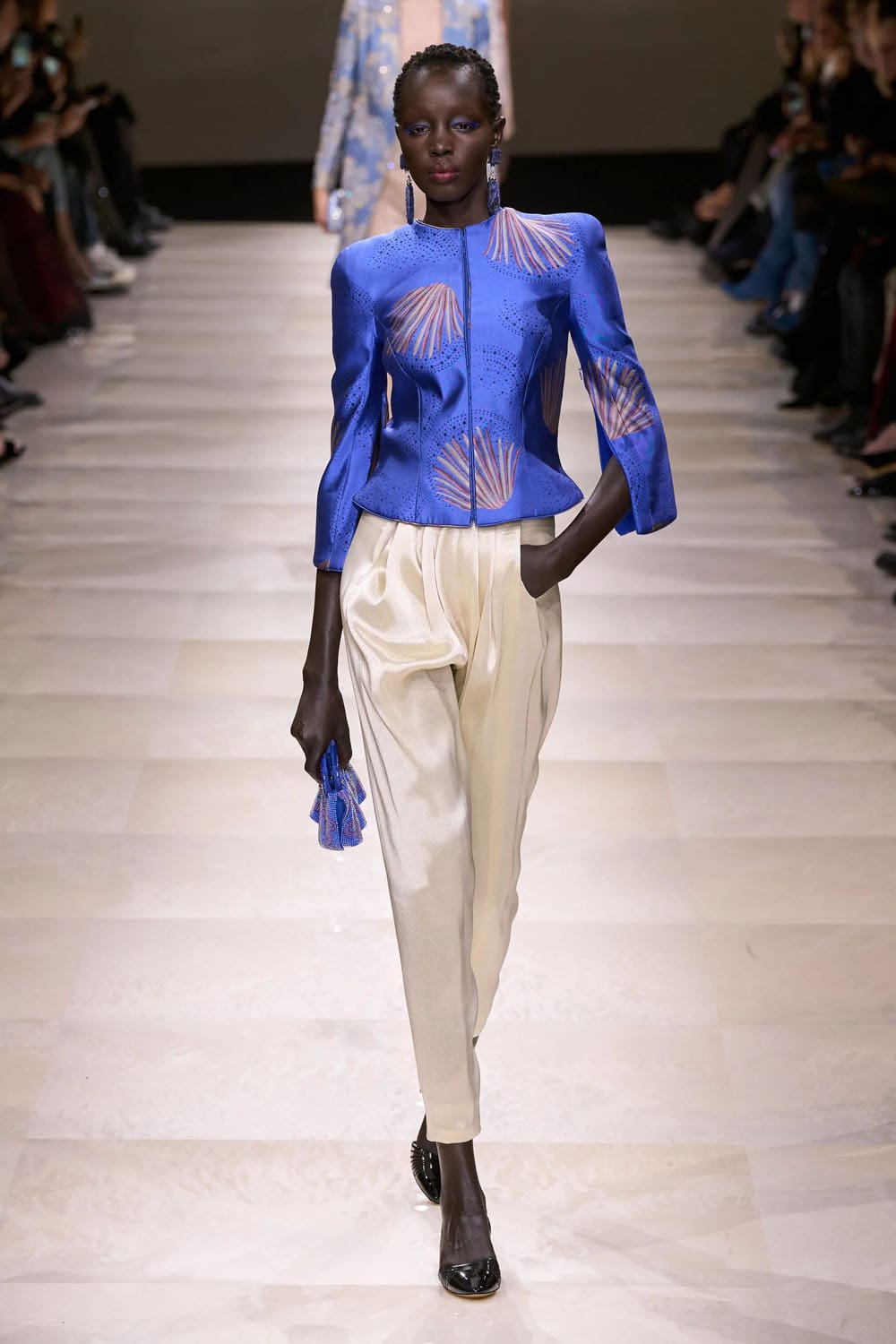 Giorgio Armani Privé Couture Primavera Verano 2024 Runway Revista (37)