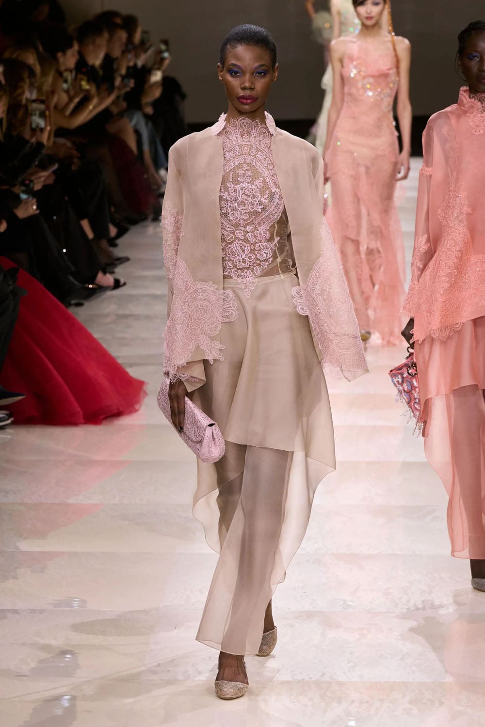 Giorgio Armani Privé Couture Primavera Verano 2024 Runway Revista (5)