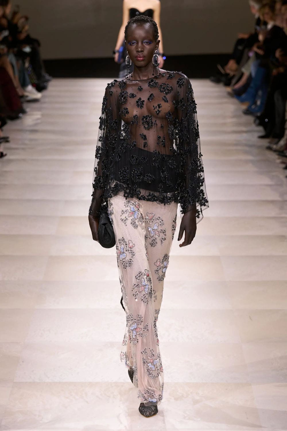 Giorgio Armani Privé Couture Primavera Verano 2024 Runway Revista (84)