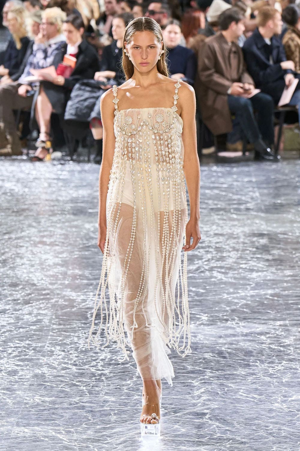 Жан-Поль Готье от Simone Rocha Haute Couture Весна-Лето 2024 Runway Журнал (22)