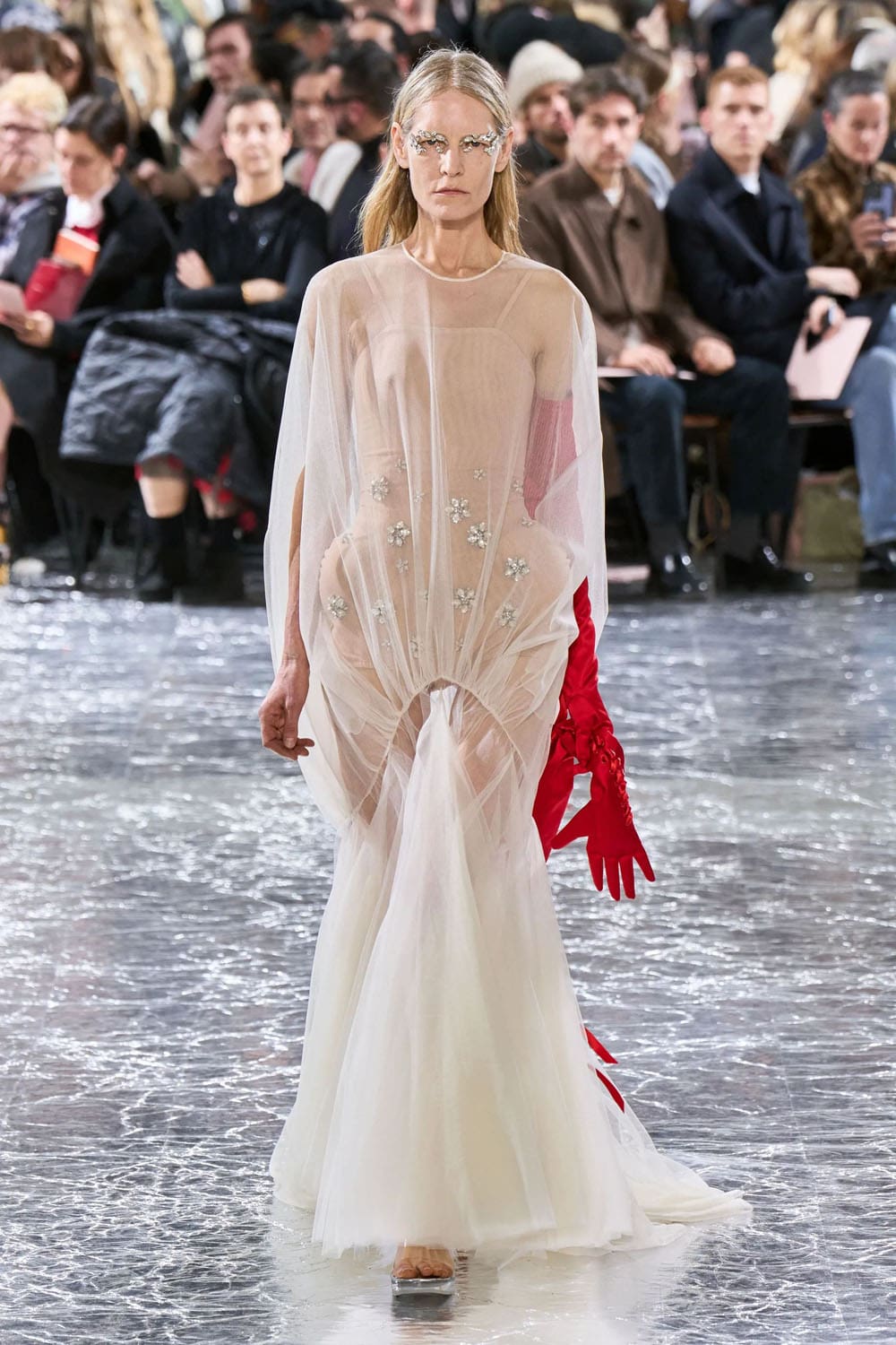 Жан-Поль Готье от Simone Rocha Haute Couture Весна-Лето 2024 Runway Журнал (29)
