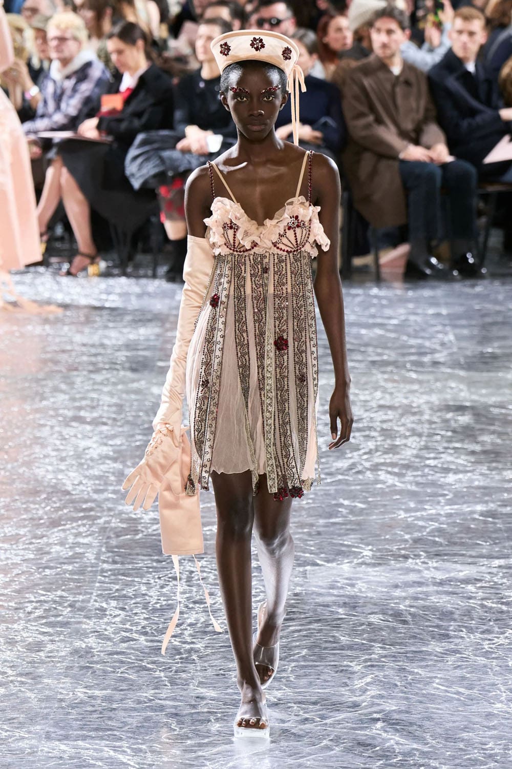 Жан-Поль Готье от Simone Rocha Haute Couture Весна-Лето 2024 Runway Журнал (5)