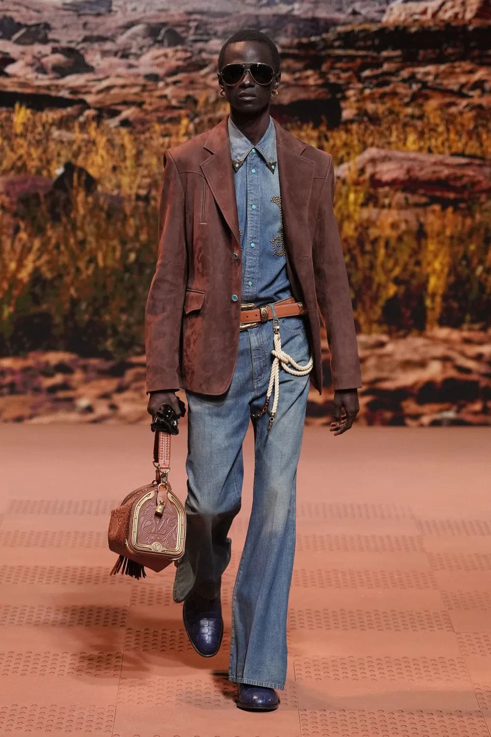Louis Vuitton Herbst Winter 2024 Herrenmode 2025 Runway Magazin (19)