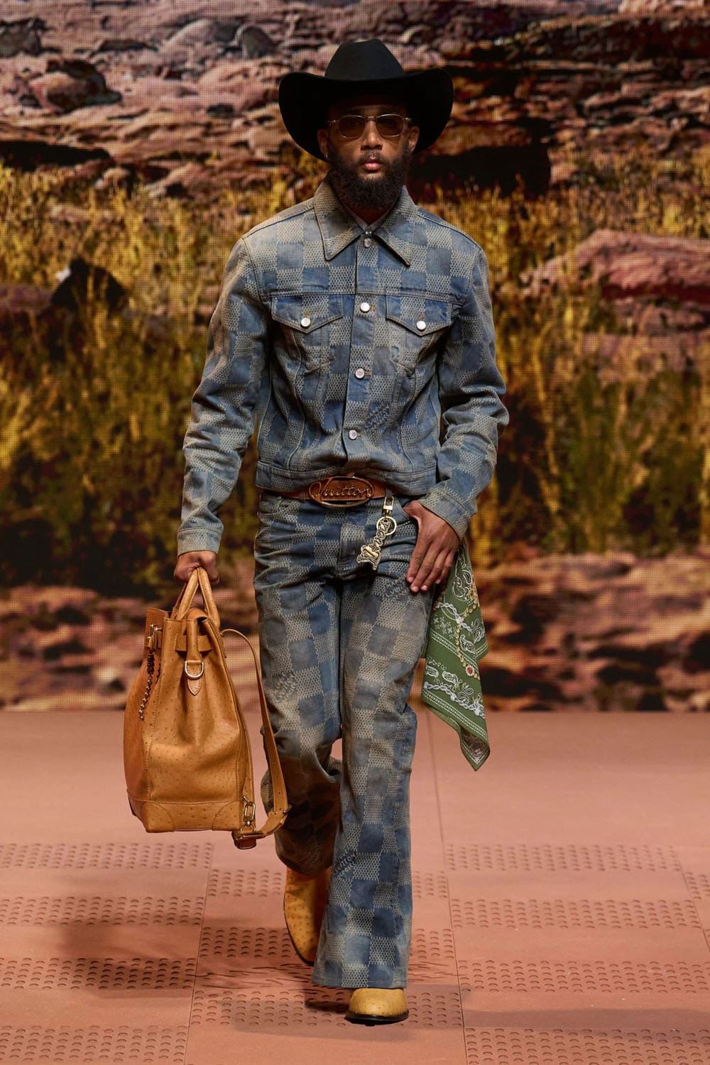 Louis Vuitton Herbst Winter 2024 Herrenmode 2025 Runway Magazin (23)