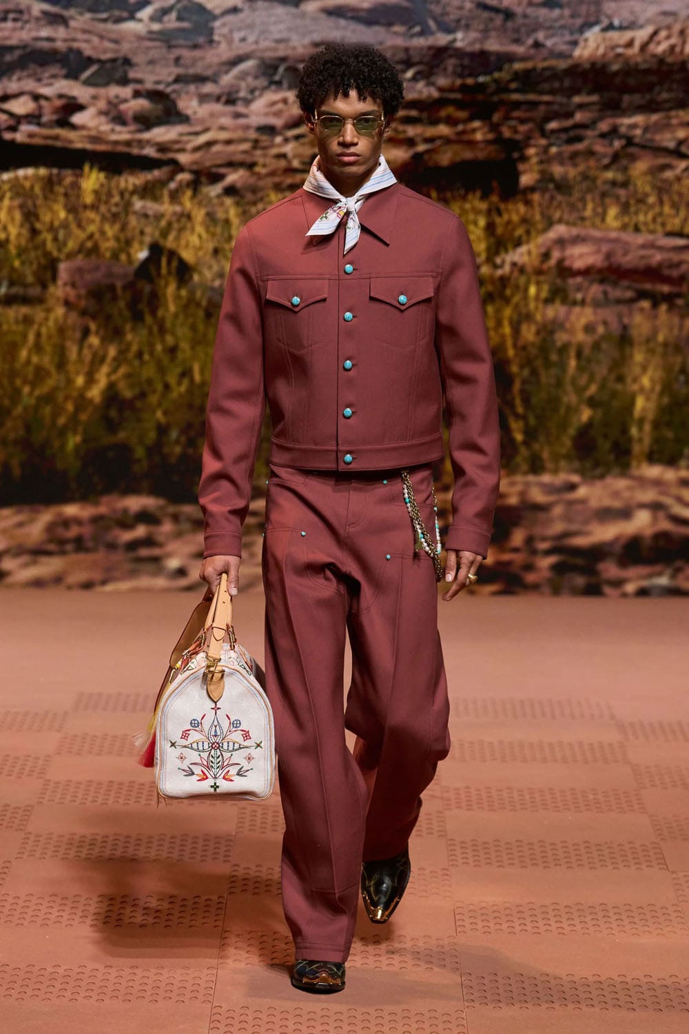 Louis Vuitton Herbst Winter 2024 Herrenmode 2025 Runway Magazin (25)